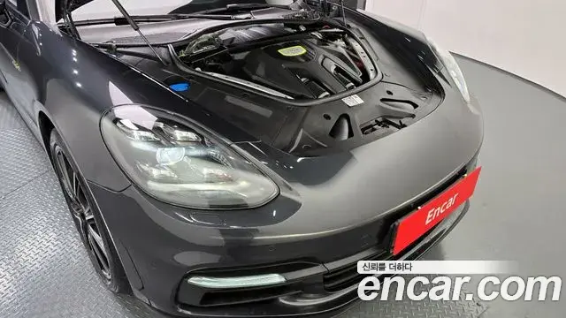 Porsche Panamera 2019 — Şəkil 14/20