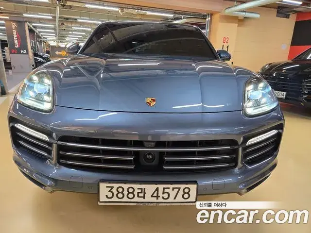 Porsche Cayenne 2020 — ფოტო 12/20