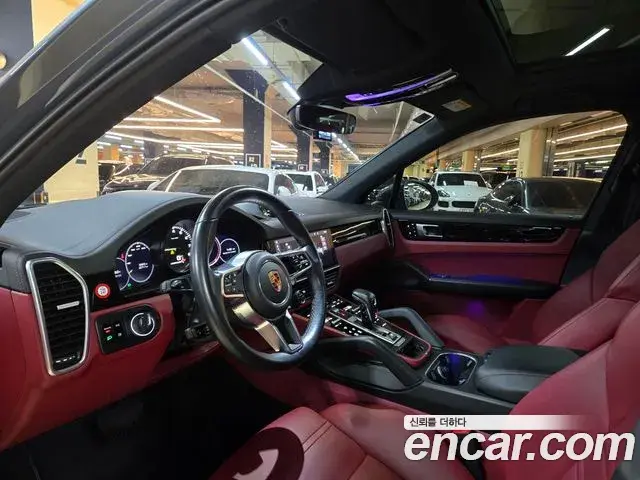 Porsche Cayenne 2020 — ფოტო 20/20