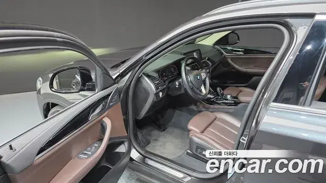 BMW X4 2020 — Photo 8/20