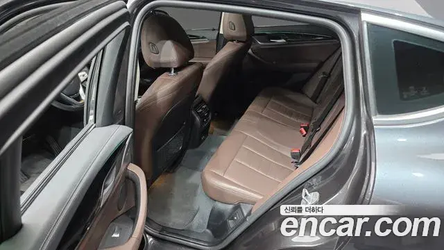 BMW X4 2020 — Photo 11/20