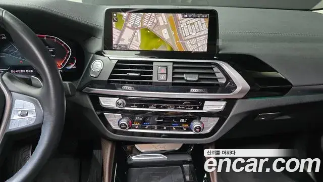 BMW X4 2020 — Photo 16/20
