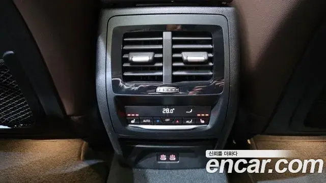 BMW X4 2020 — Photo 18/20