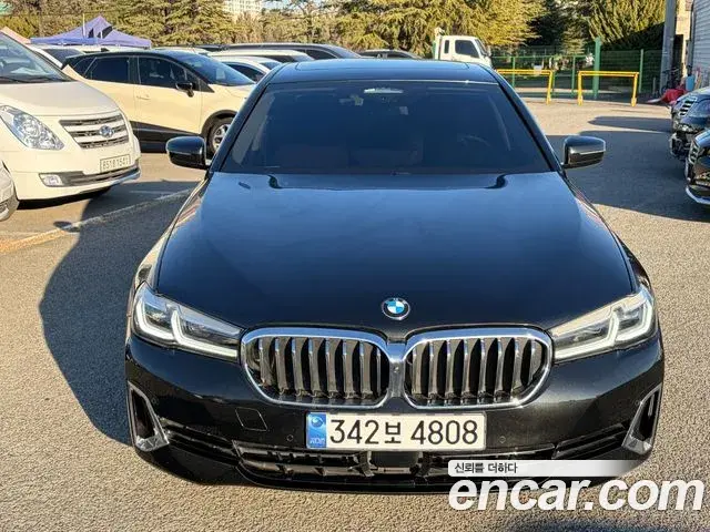 BMW 5 Series 2023 — Şəkil 15/20