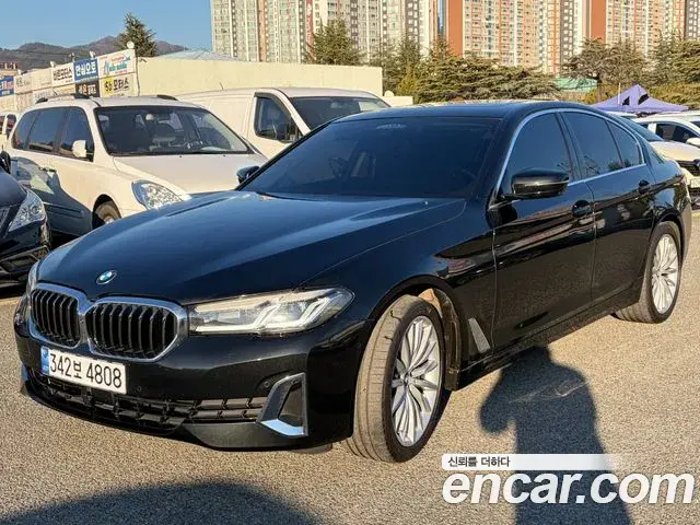 BMW 5 Series 2023 — Şəkil 13/20