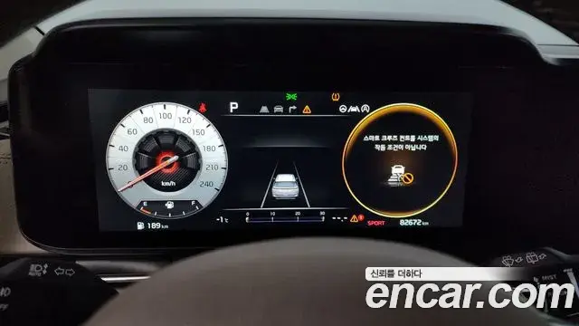 Kia Carnival 2021 — Фото 8/20