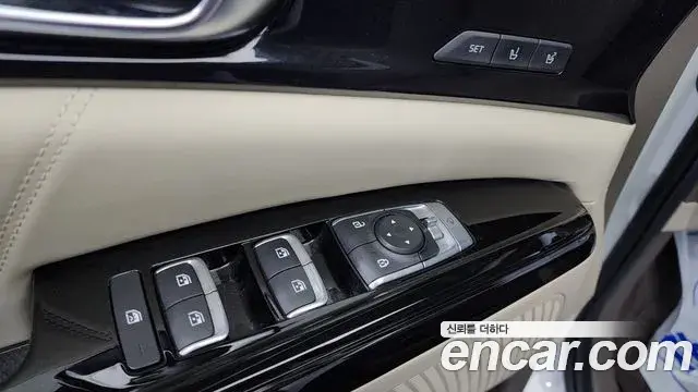 Kia Carnival 2021 — Фото 12/20