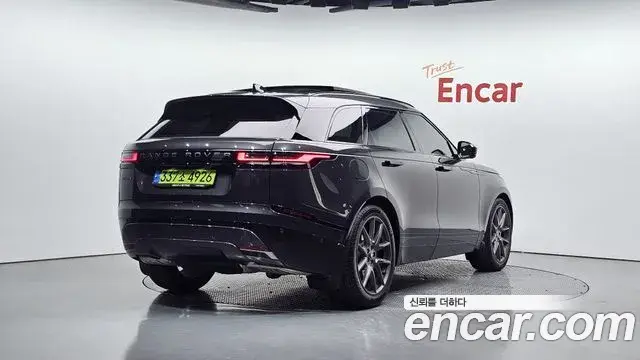 Land Rover Range Rover Velar 2025 — ფოტო 8/20