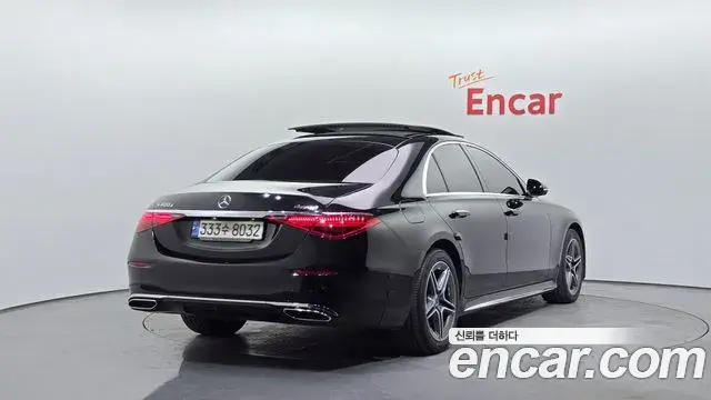 Mercedes-Benz S-Class 2022 — ფოტო 14/20