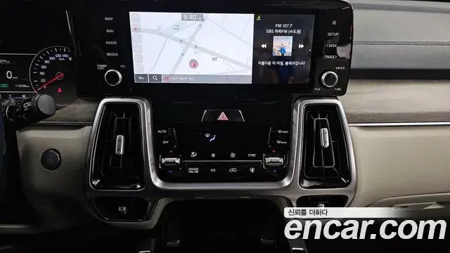 Kia Sorento 2022 — Фото 14/20