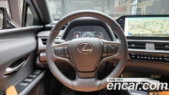 Lexus UX250h 2023 — Şəkil 7/20