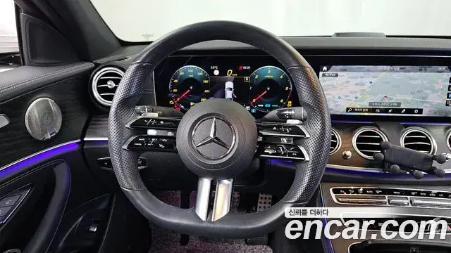 Mercedes-Benz E-Class 2022 — Şəkil 18/20