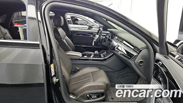Audi A8 2021 — Şəkil 13/20