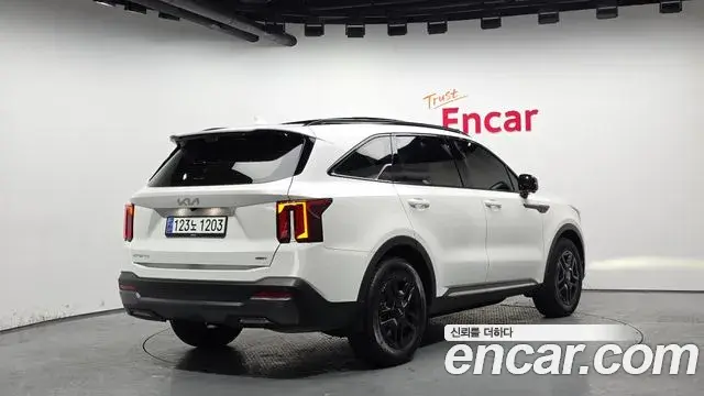 Kia Sorento 2024 — Şəkil 8/20