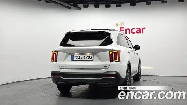Kia Sorento 2024 — Şəkil 10/20