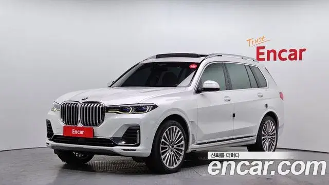 BMW X7 2021 — ფოტო 15/20