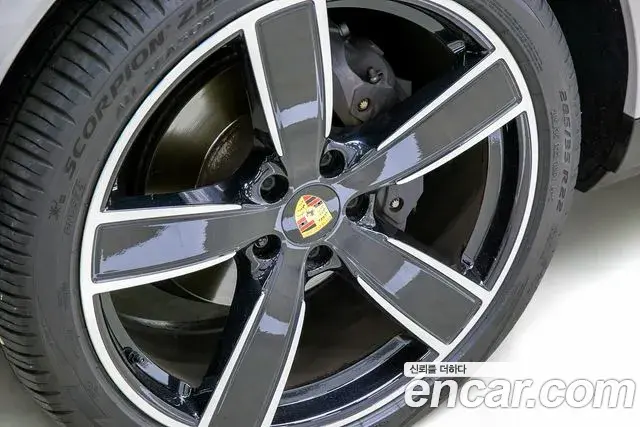 Porsche Cayenne 2021 — Şəkil 17/20