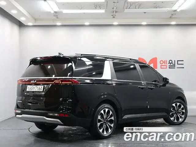 Kia Carnival 2021 — Фото 3/20