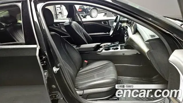 Kia K8 2023 — ფოტო 3/20