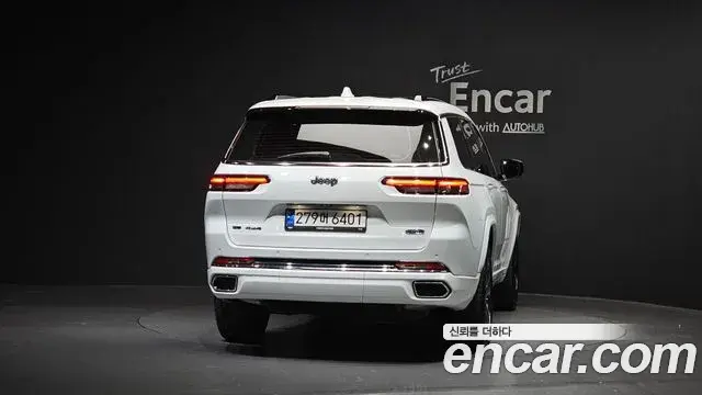 Jeep Grand Cherokee 2022 — ფოტო 1/20