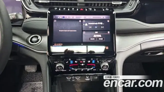 Jeep Grand Cherokee 2022 — ფოტო 2/20