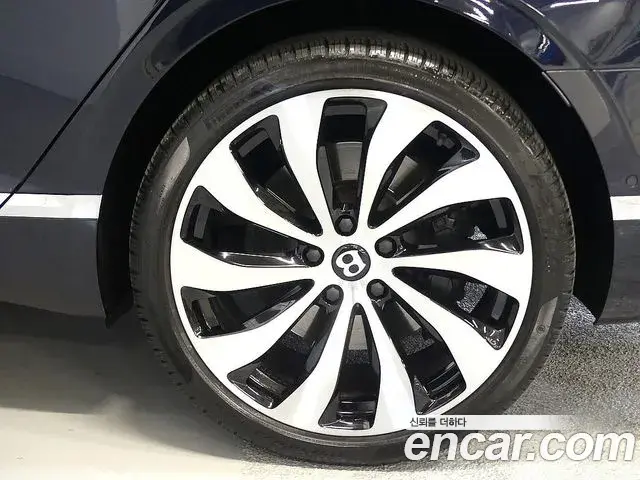 Bentley Flying Spur 2023 — Şəkil 4/20