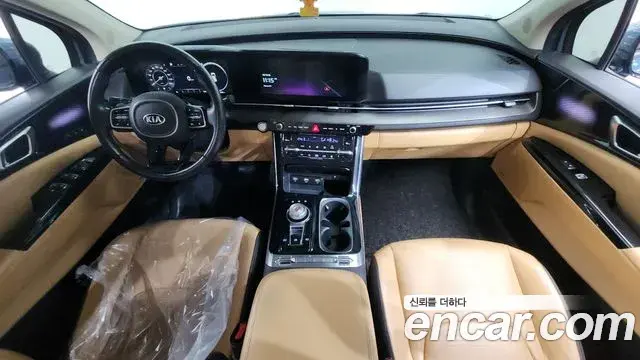 Kia Carnival 2020 — Photo 7/20