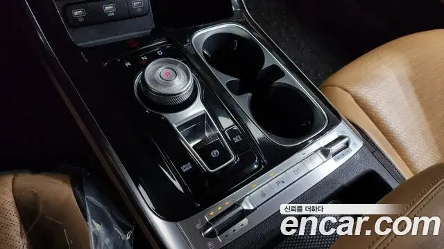 Kia Carnival 2020 — Photo 9/20