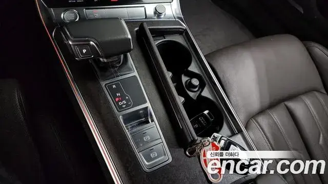Audi A7 2020 — ფოტო 9/20