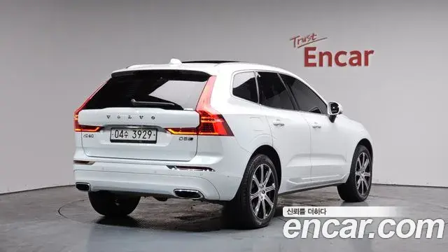 Volvo XC60 2019 — ფოტო 5/20