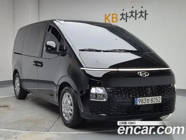 Hyundai Staria 2021 — Фото 4/19