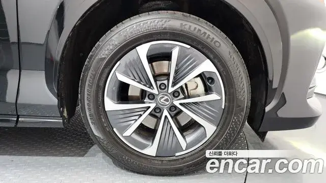 Lexus RZ450e 2023 — ფოტო 20/20