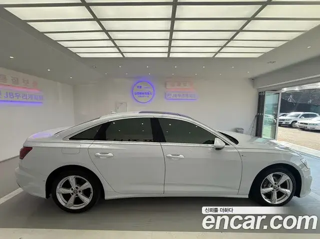 Audi A6 2020 — Photo 10/19