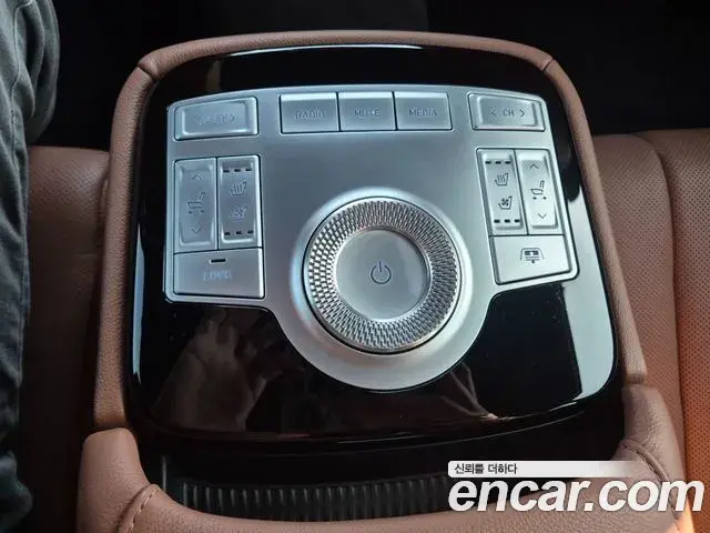Genesis G80 2021 — ფოტო 19/20