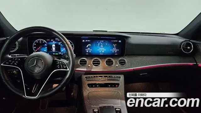 Mercedes-Benz E-Class 2023 — Şəkil 10/20