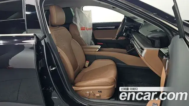 Hyundai Grandeur Hybrid 2023 — Photo 11/20