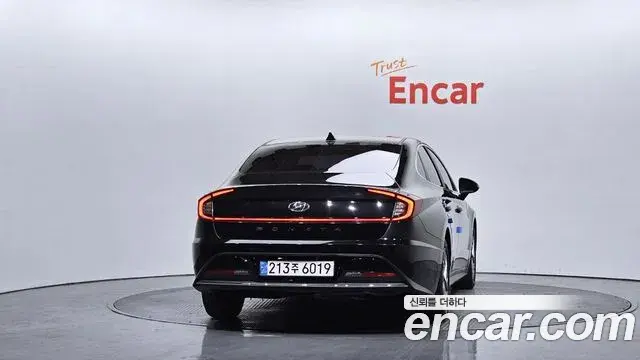 Hyundai Sonata Hybrid 2020 — Şəkil 18/20