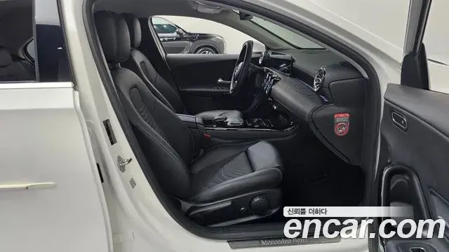 Mercedes-Benz A-Class 2020 — Şəkil 20/20