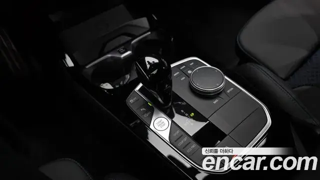 BMW 1 Series 2024 — Photo 13/20