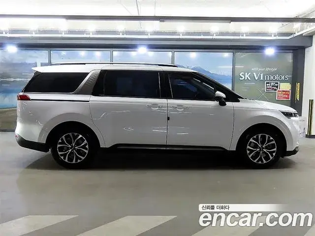 Kia Carnival 2021 — Фото 5/20
