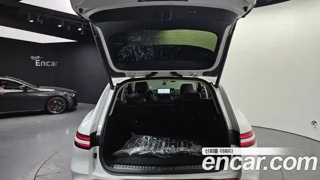 Genesis GV70 2021 — ფოტო 6/21
