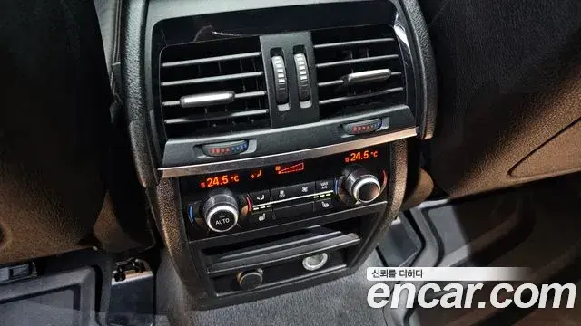 BMW X6 2018 — Şəkil 11/20