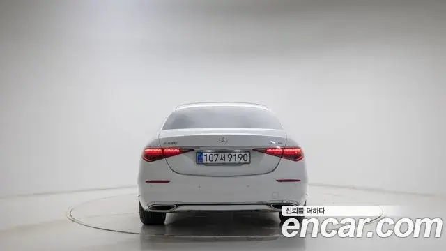 Mercedes-Benz S-Class 2025 — Фото 3/20