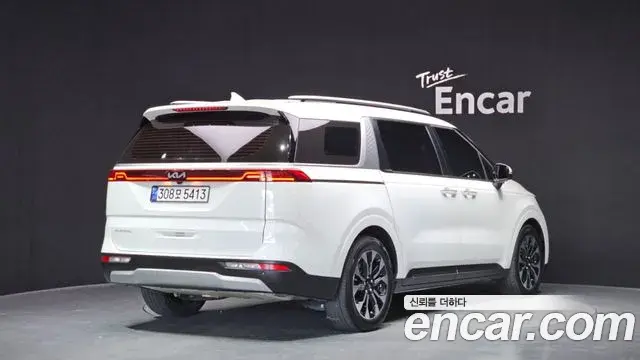 Kia Carnival 2022 — Photo 2/20
