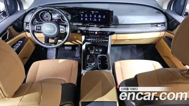 Kia Carnival 2022 — Photo 7/20
