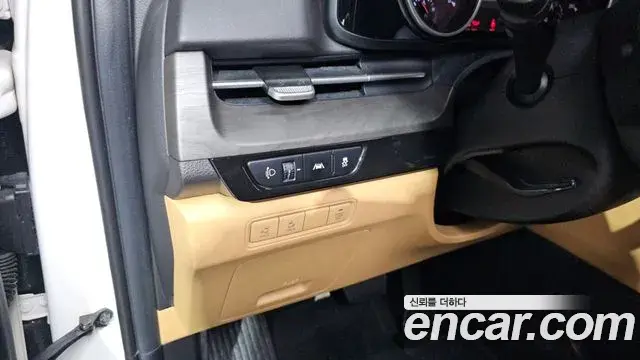 Kia Carnival 2022 — Photo 17/20