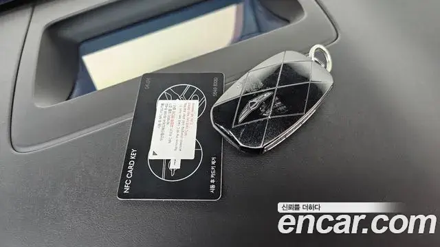Genesis GV70 2025 — Şəkil 17/30