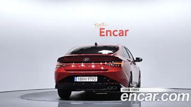 Hyundai The New Avante Hybrid 2022 — ფოტო 2/20