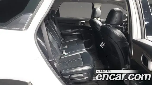 Kia Sorento 2020 — Фото 12/20