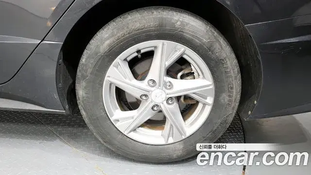 Hyundai Sonata Hybrid 2020 — ფოტო 25/32